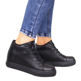 Sneakersy na koturnie Big Star W EE274127 czarne