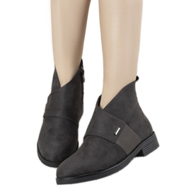 Szare botki na płaskim obcasie Grail