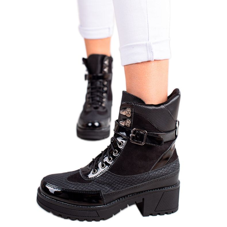 Queen Vivi Stylowe Czarne Workery