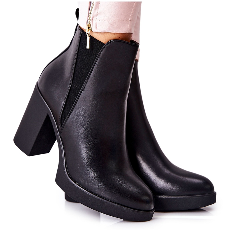 PG1 Skórzane Botki Na Słupku Czarne Linari