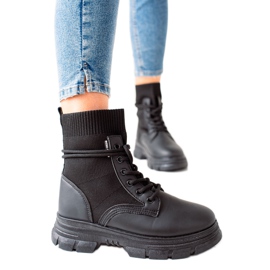 TRENDI Sznurowane czarne botki