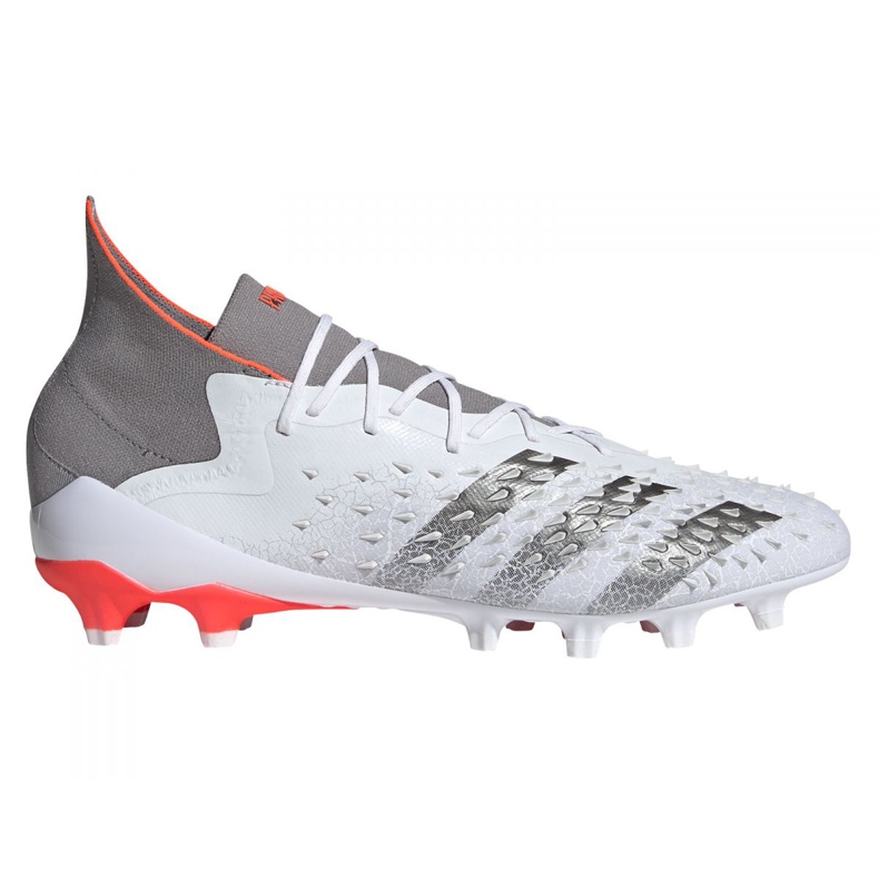 Buty piłkarskie adidas Predator Freak.1 Ag M FY6254 szary, biały białe