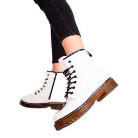 Lucky Shoes Wygodne Białe Traperki