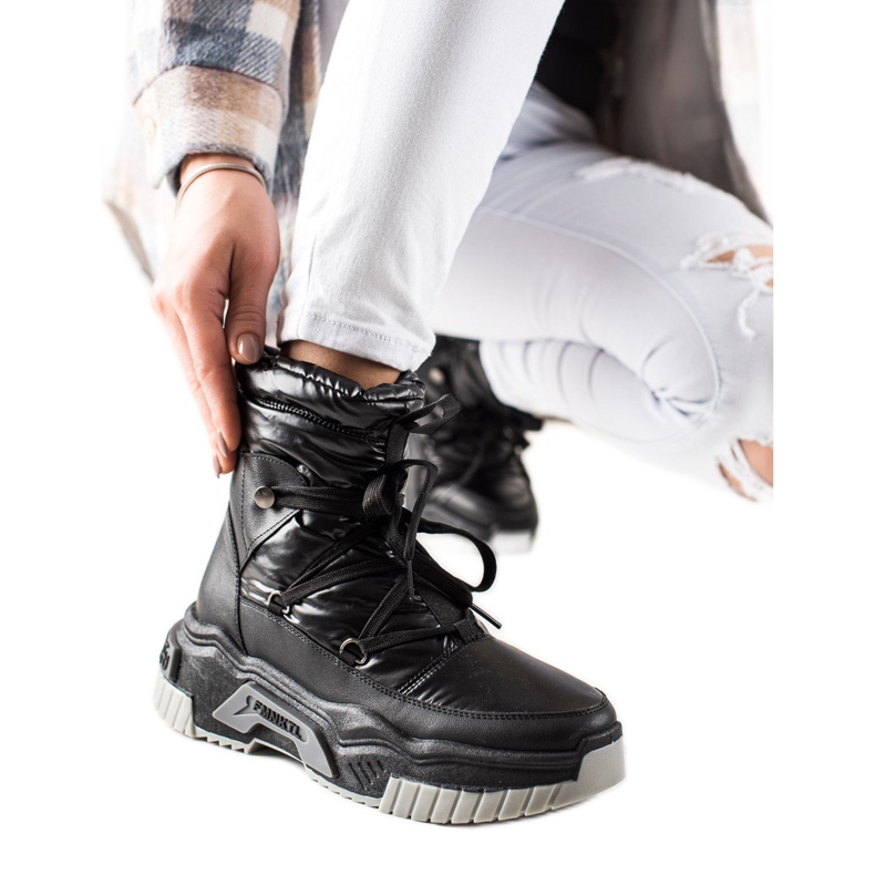 TRENDI Sznurowane Czarne Śniegowce