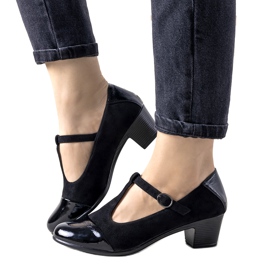 Czarne czółenka na słupku z lakierowanym noskiem Dessert