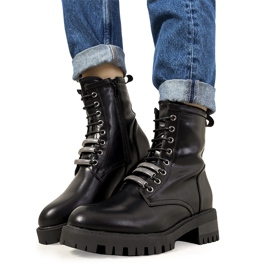 Czarne botki na koturnie ocieplane Olvera