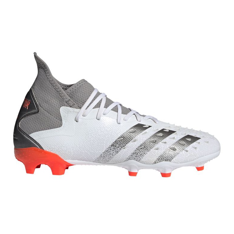 Buty piłkarskie adidas Predator Freak.2 Fg M S24190 szare szary, biały