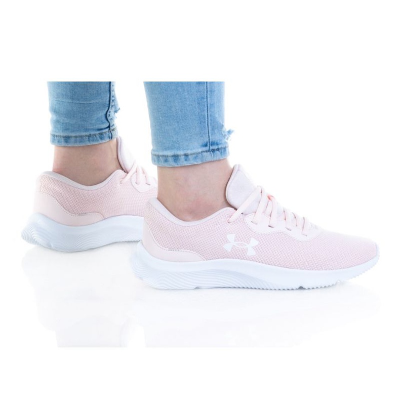 Buty Under Armour Mojo 2 W 3024131-601 różowe