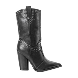 BM Czarne kowbojki ze zdobioną cholewką Bora