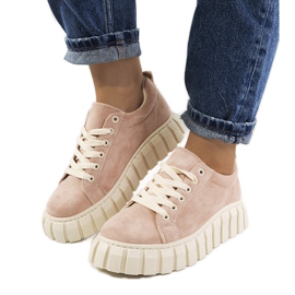 Różowe sneakersy na platformie Mirabel