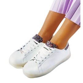 Białe sneakersy z ledami Alfaro