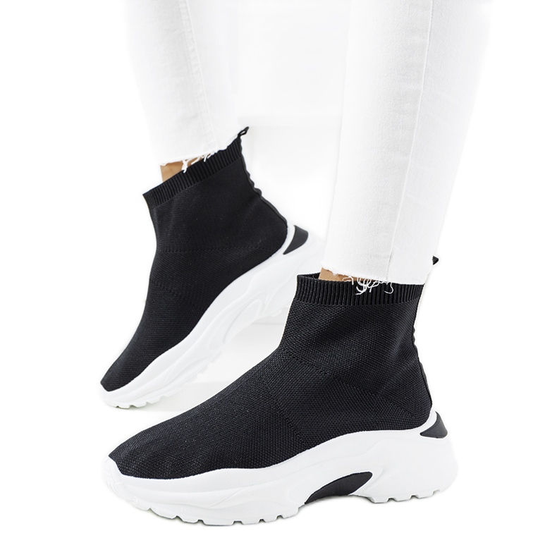 Czarne wysokie sneakersy