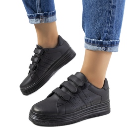 Czarne sneakersy na platformie Nizza