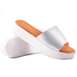 Encor Srebrne Klapki Na Platformie srebrny