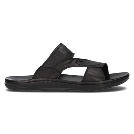 Skórzane klapki męskie Filippo MK2304/21 Bk czarne