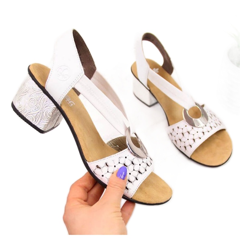 Sandały skórzane z gumą Rieker W RKR433 białe