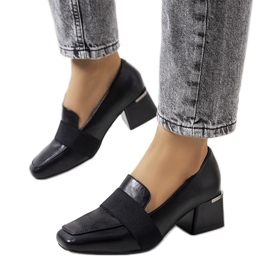 Czarne półbuty na słupku Thoma