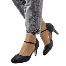 Czarne błyszczące czółenka Rosetown