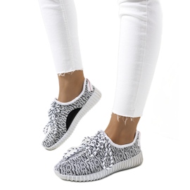 Białe sneakersy skarpetkowe Embro czarne