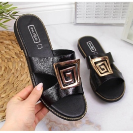 Klapki z ozdobą czarne W Filippo