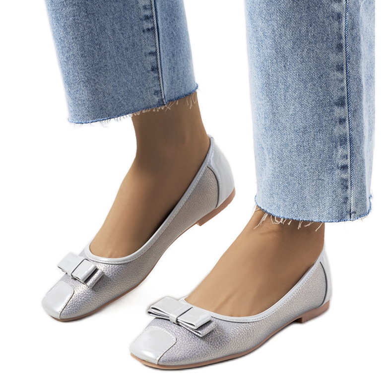 Szare błyszczące baleriny Rikke