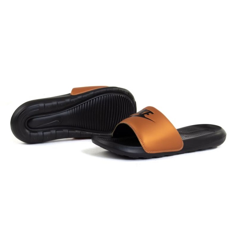 Klapki Nike Victori One Slide W CN9677-003 złoty
