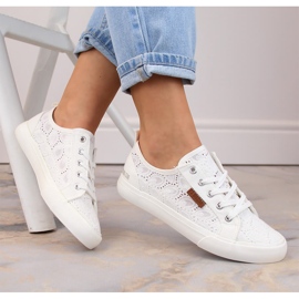 Białe tenisówki koronkowe Big Star W274925