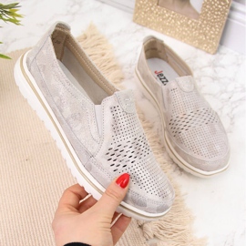 Półbuty skórzane damskie ażurowe złote Jezzi złoty