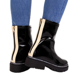 Botki damskie lakierowane ocieplane czarne S.Barski