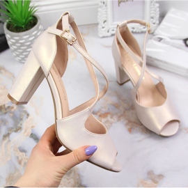 Sandały damskie na słupku perłowo beżowe Sergio Leone beżowy