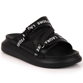 Klapki na platformie z napisami czarne Laura La.Fi