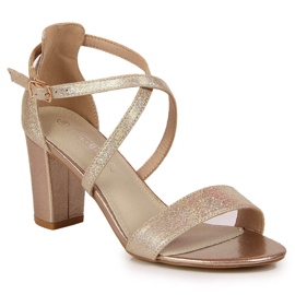 Sandały damskie na słupku złote Filippo złoty