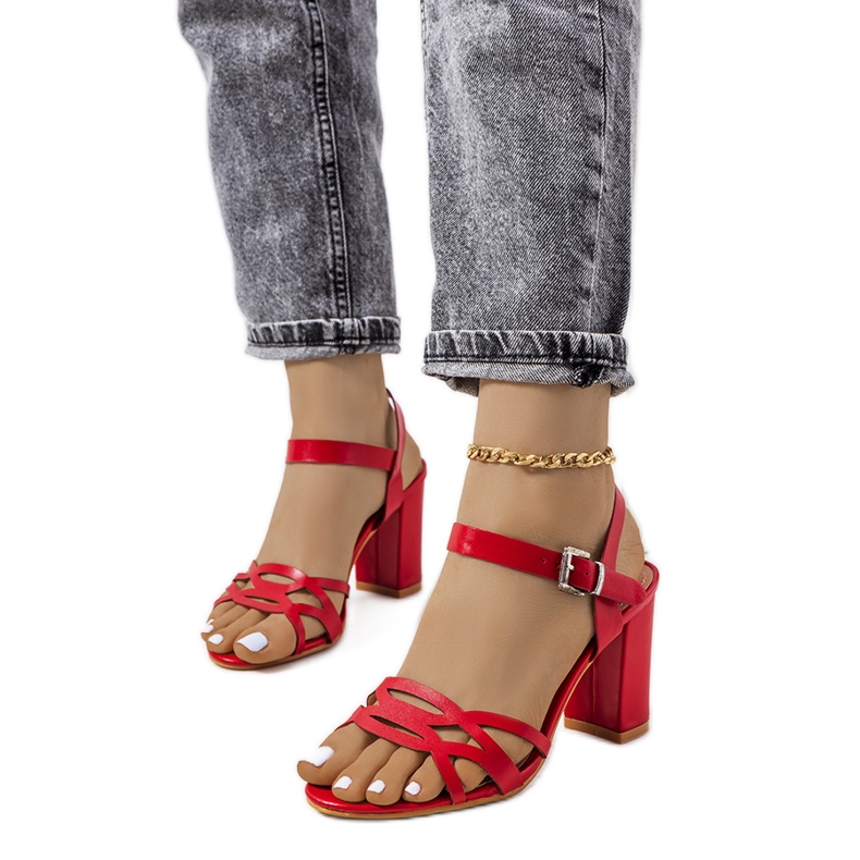 Czerwone sandały na słupku Dolling