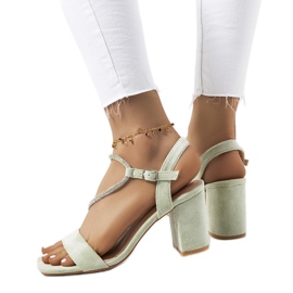 Zielone sandały z kwadratowym noskiem Roseby