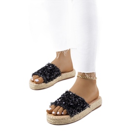 Czarne klapki na platformie Susanna