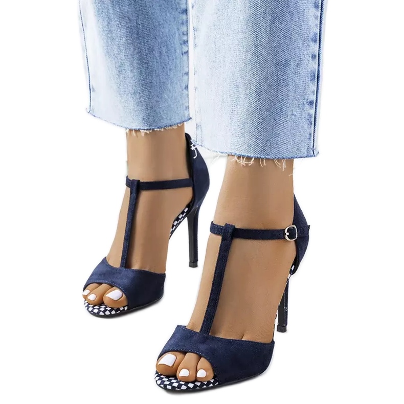 Inna Granatowe sandały na szpilce Munger niebieskie