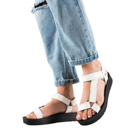 Cm Paris Białe Sandałki Na Platformie czarne