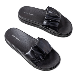 Czarne klapki na platformie Baldwin