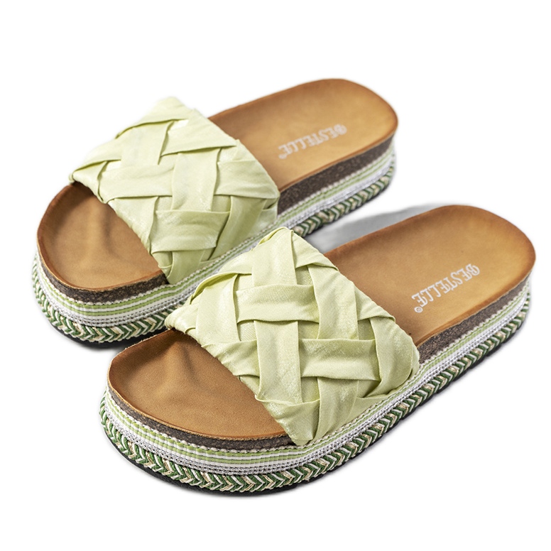 Zielone klapki na korkowej podeszwie Vadna