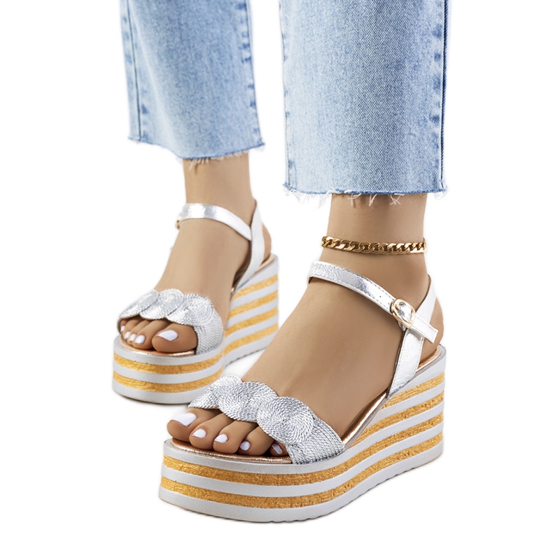 Srebrne sandały na koturnie Hanan srebrny