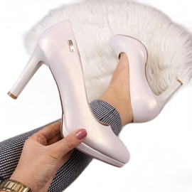 Czółenka na platformie perła beż Sergio Leone beżowy