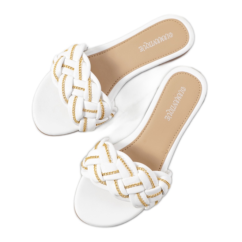 BM Białe eleganckie klapki Correra