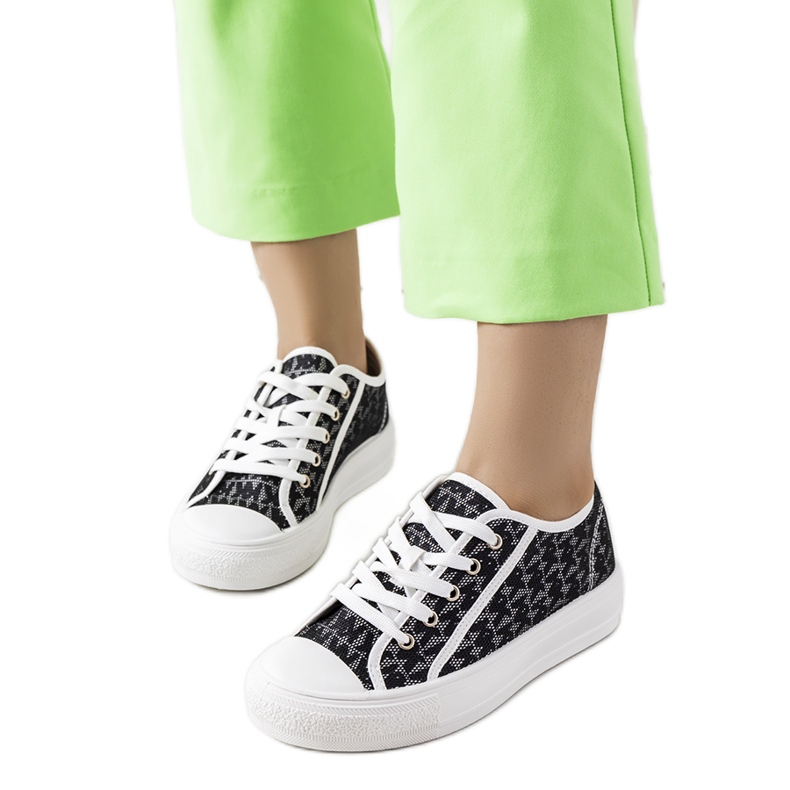 Czarne trampki Chelms