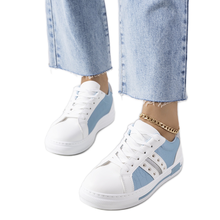 Niebieskie sneakersy z ćwiekami Luus białe