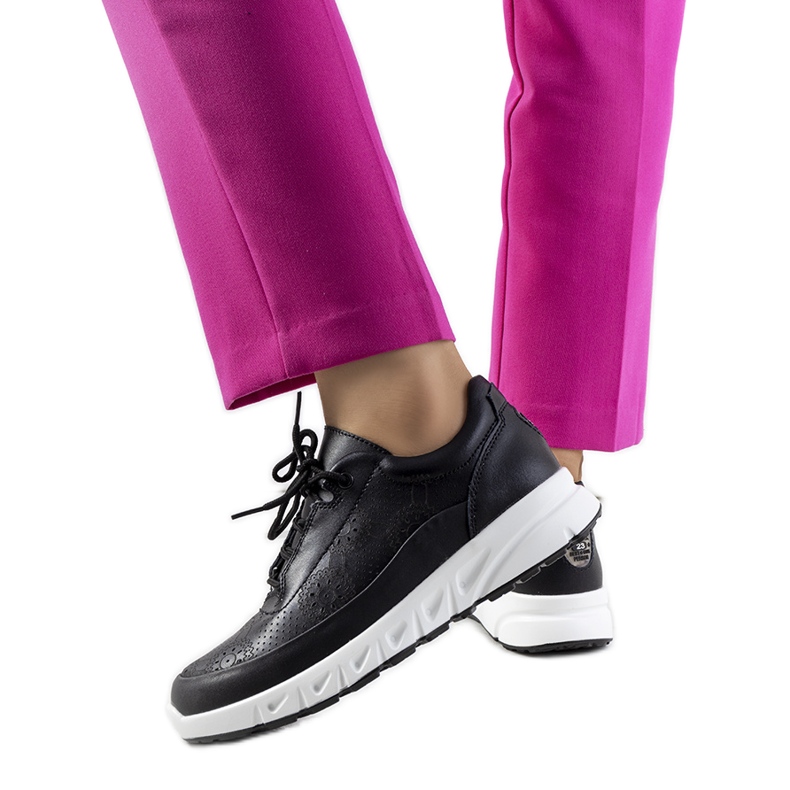 Czarne sneakersy skórzane Kaypa