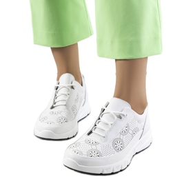 Białe sneakersy skórzane Kaypa