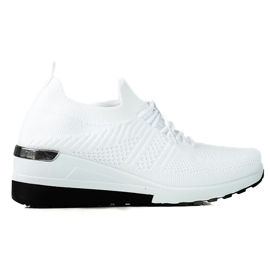 SHELOVET Białe materiałowe sneakersy damskie na koturnie