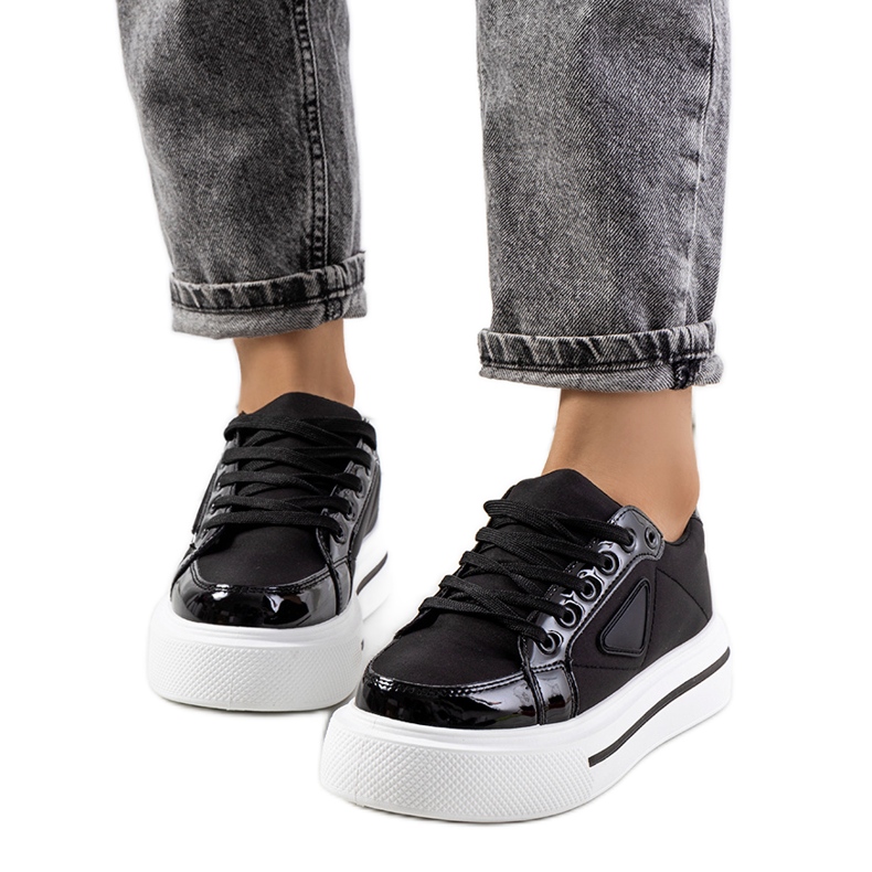 Czarne sneakersy na grubej podeszwie Scrabster