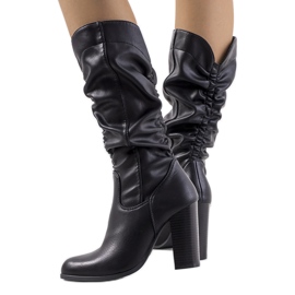 Czarne kozaki na obcasie Serpa