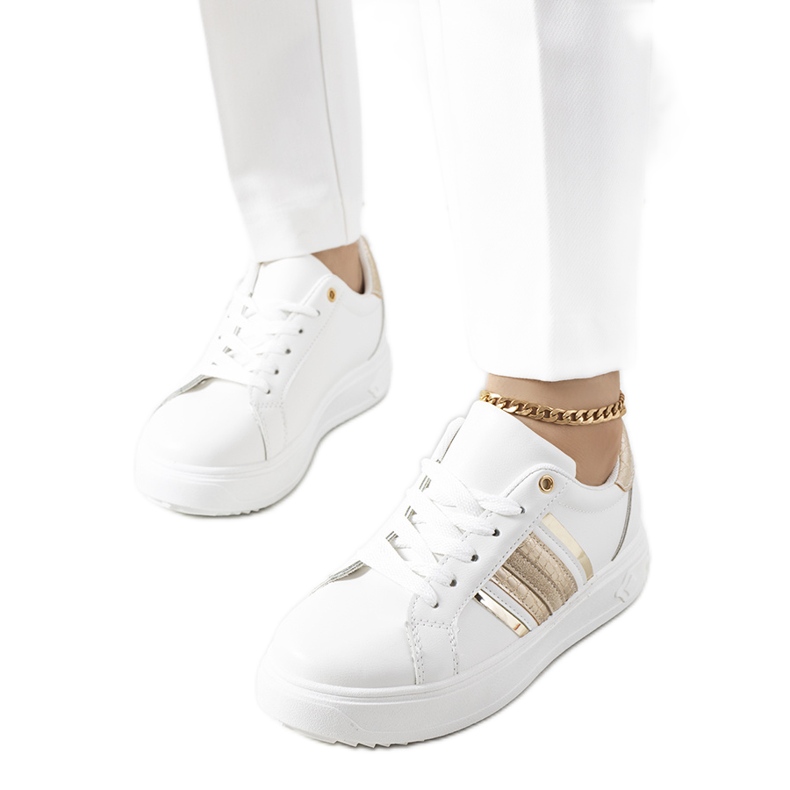 Białe sneakersy na platformie Goldsmi